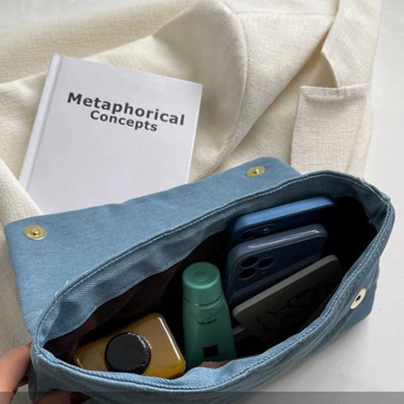 Fi Summer Jeans Denim Bags Shoder Crossbody Bag Wen Canvas Girl Chain Handbag Luxury Designer Quilted Tote Bags11 D251027