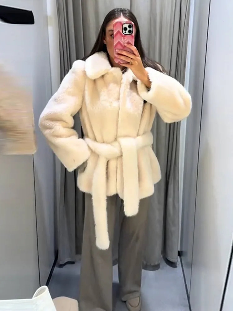 Faux Fur Jackets Women Loose Lapel Long Sleeves Belts Fluffy Thicken Coats Female Winter Chic Warm Solid Casual Outwears 251023