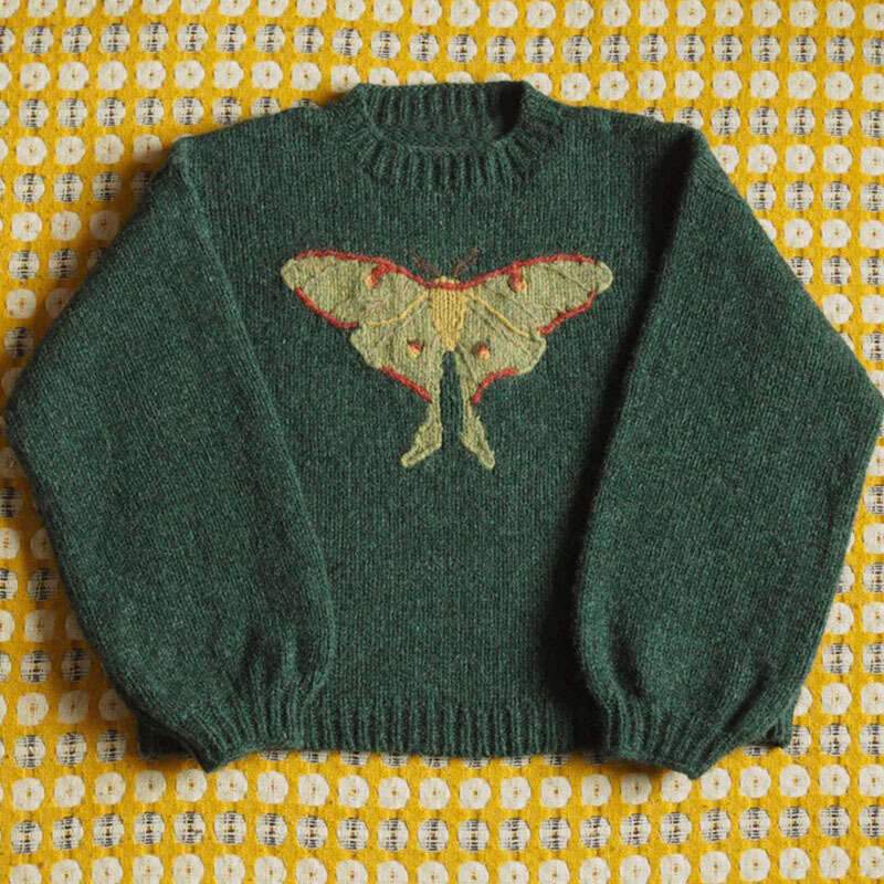 Knitted Sweater with Small Insect Jacquard Pattern, Round Neck, Long Sleeve, Loose Street Style, Cute Style