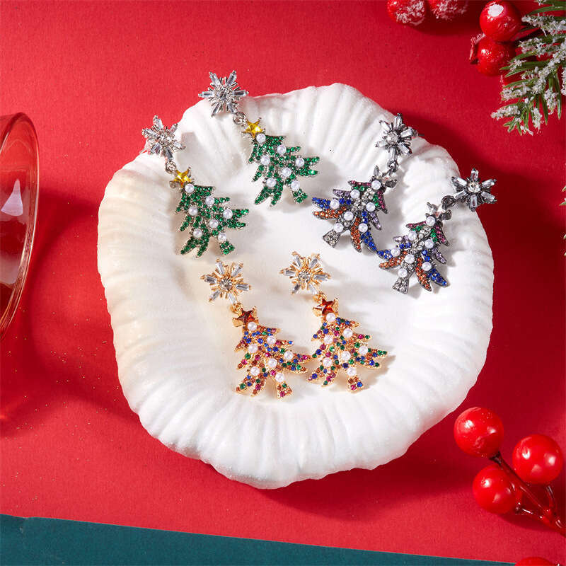 New Dia-Encrusted Snowflake Christmas Tree Fashion Niche Exquisite Versatile Earrings for Women