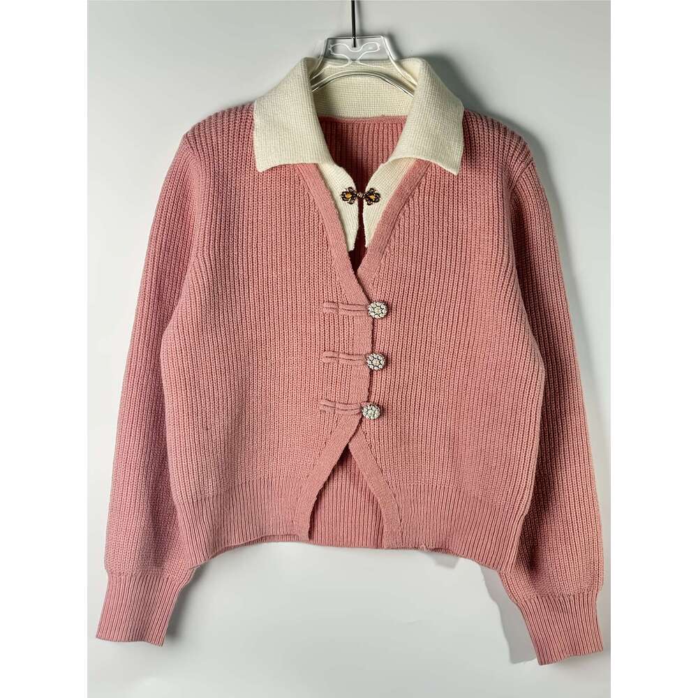Korean-Style Fashionable Cardigan Women, New Warm Outerwear For Autumn And Winter.