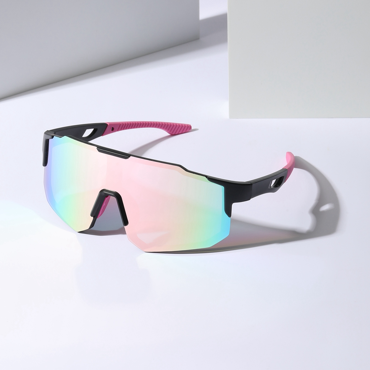 1 pair of men's mechanical-style sunglasses with futuristic, fashionable design featuring diverse shapes, mixed materials, and contrasting colors