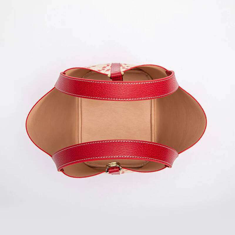 Brand 2024 Fashion Handbag PVC Jacquard Texture Women's Shoulder Large Capacity Commuter Travel Crossbody Bag