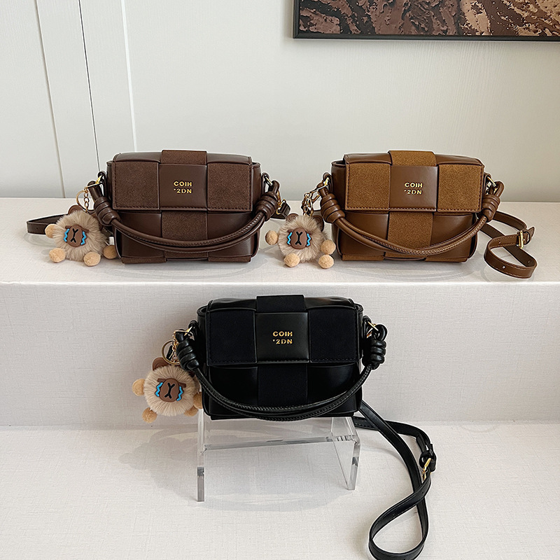 Free shipping designer bag Fashionable Handheld Woven Bag for Women New Autumn and Winter Trendy Versatile Small Square Bag Casual Single Shoulder Cro