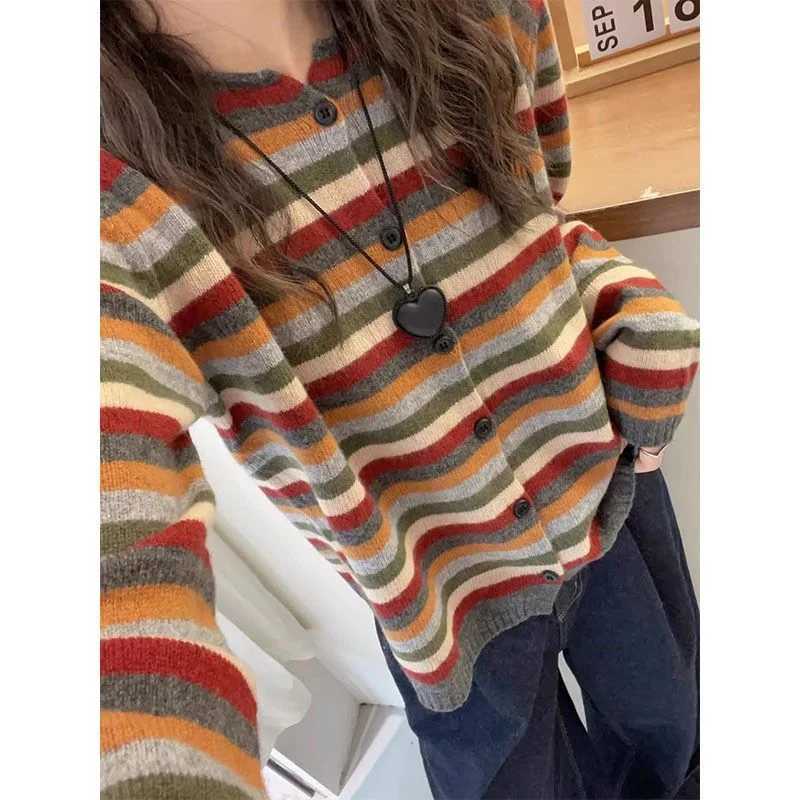Round Neck Long Sleeve Color Striped Knitted Cardigan for Women in Autumn New Fashionable and Fashionable Sweater JacketT251027