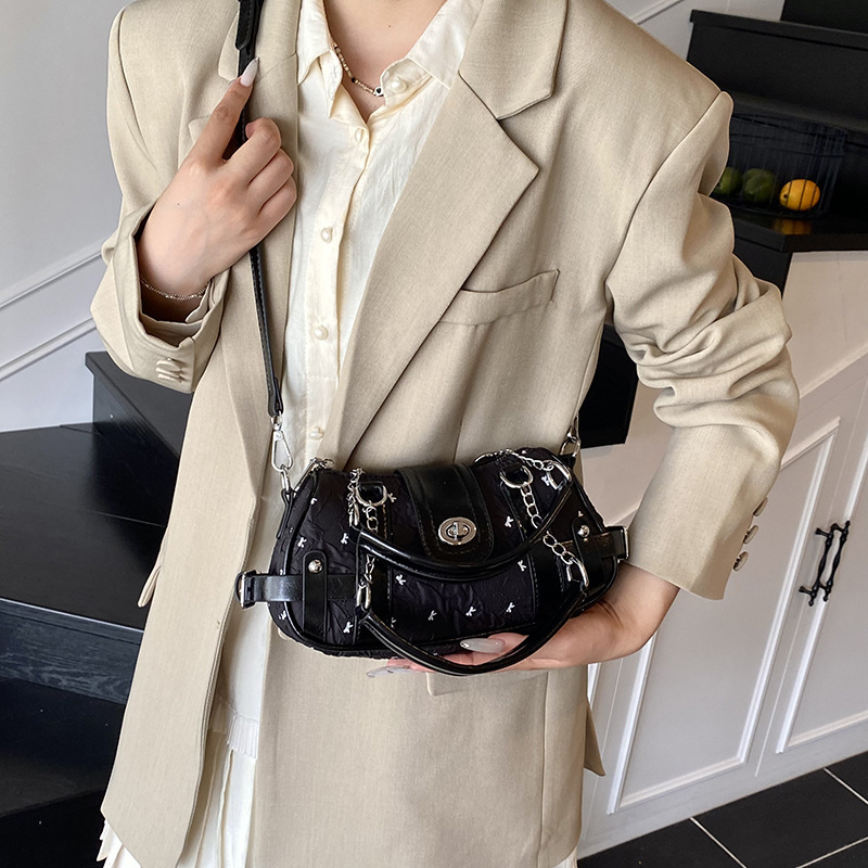 Free shipping designer bag High-end Spliced Chain Handbag New Fashion Motorcycle Shoulder Bag Large Capacity Commuter Crossbody Bag