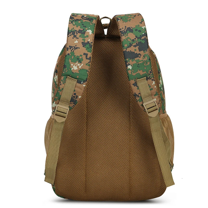 Camouflage largecapacity backpack zipper closure hiking traveling outdoor adventure backpack 251021