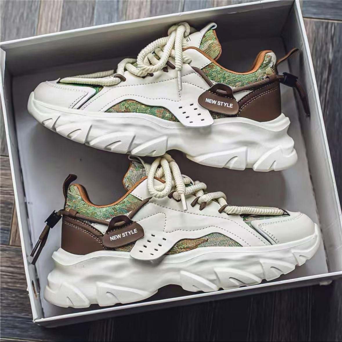 Top designer black and white men's and women's sports shoes, classic panda blue and cold gray platform height-increasing breathable outdoor 