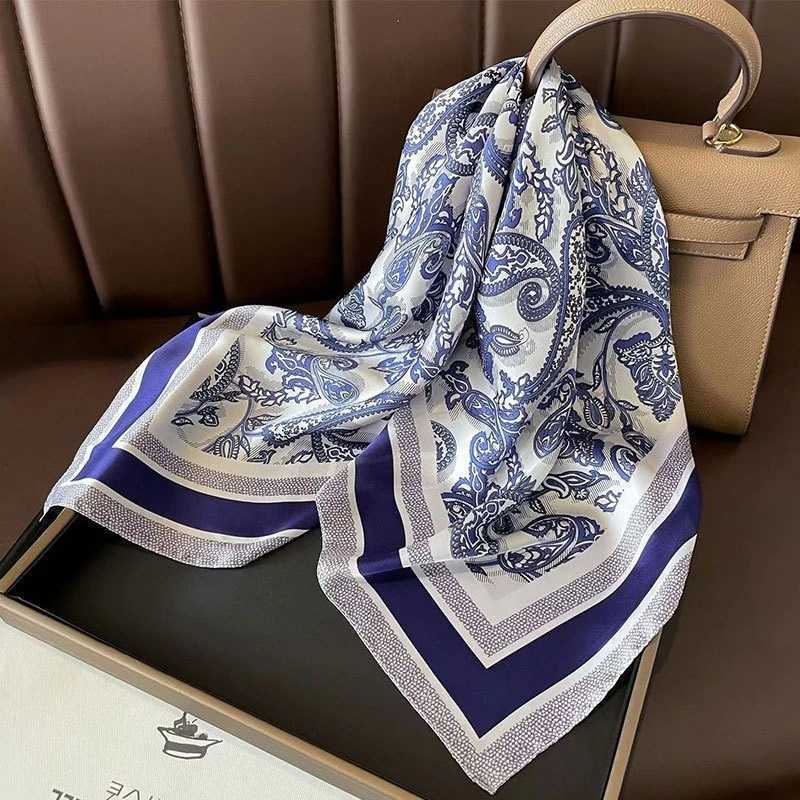 68cm Red Cashew Print Scarf Wens New Model ated Silk Plant Print Scarfs Fashion Versati Clothes Bag Accories ScarfW251027