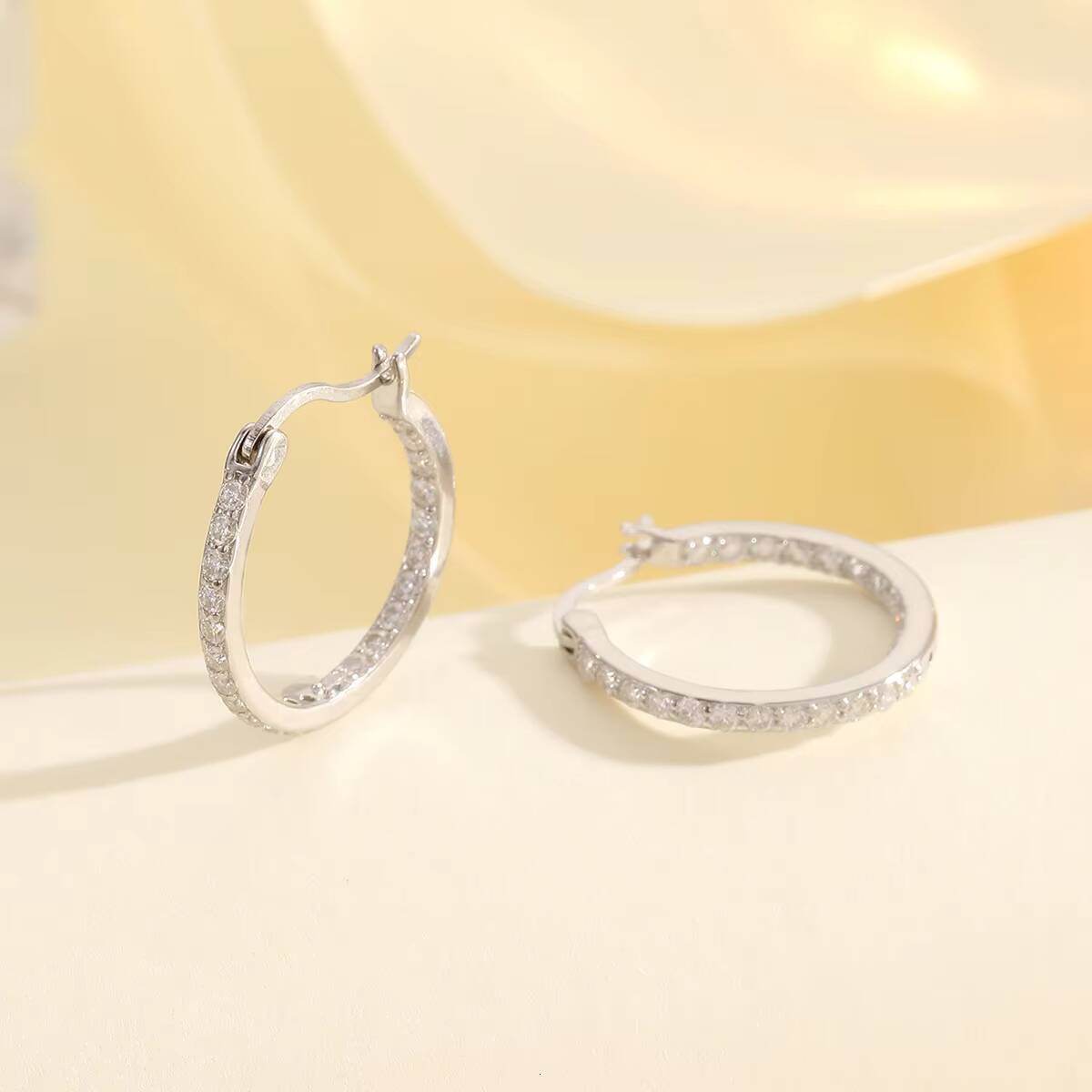 Classics Design Moissanite Silver Jewelry Women Gift Party Sterling Stone Wedding Technologypart Eternity Earrings for Women