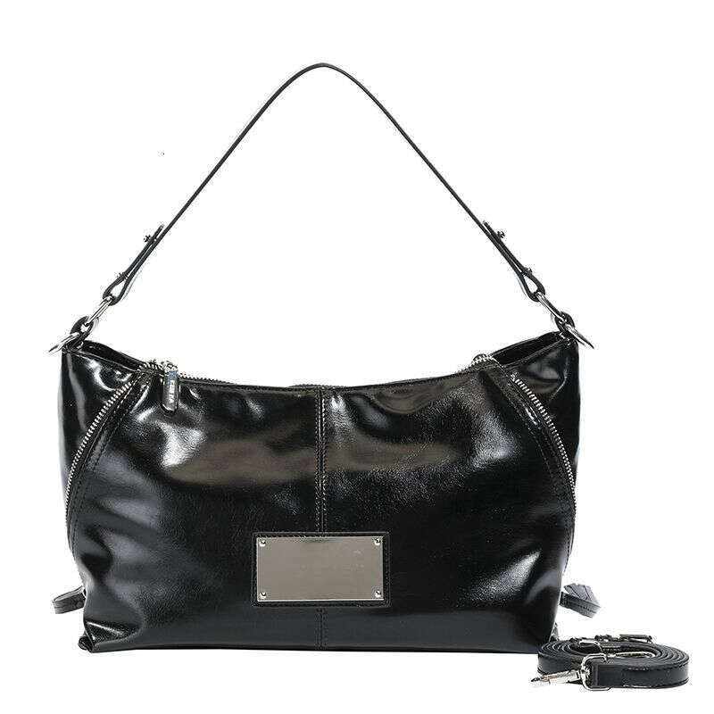 designer bag tote bag New Hot Girl Underarm Large Capacity Shoulder Crossbody Soft Leather Women Black Motorcycle Bag Trendy