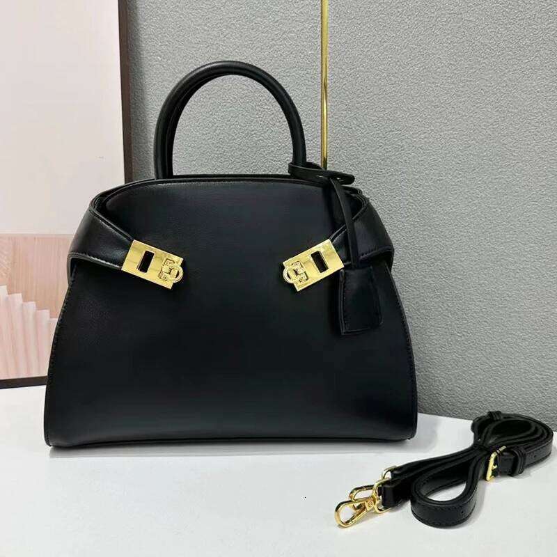 Shell Messenger Bags For Women Designer Handbag And Purses 2024 New In Fashion Bowling Large Capacity Shoulder Crossbody