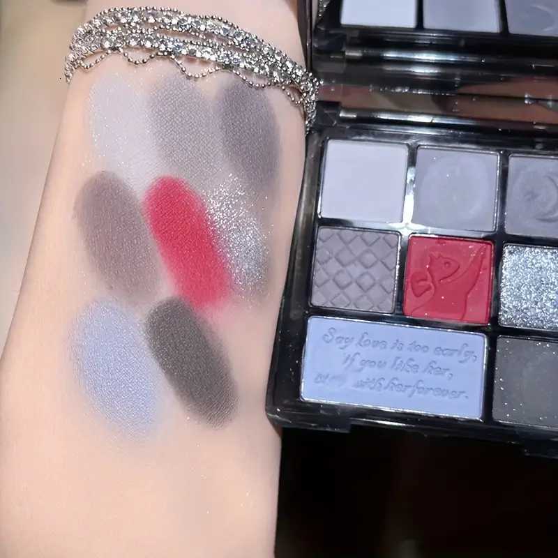 Dark Retro Eyeshadow Palette Rich Color Wild rose Eyeshadow Matte Pearl Gothic Black and Red Contrast Smoky Eyeshadow PaletteXJ251027