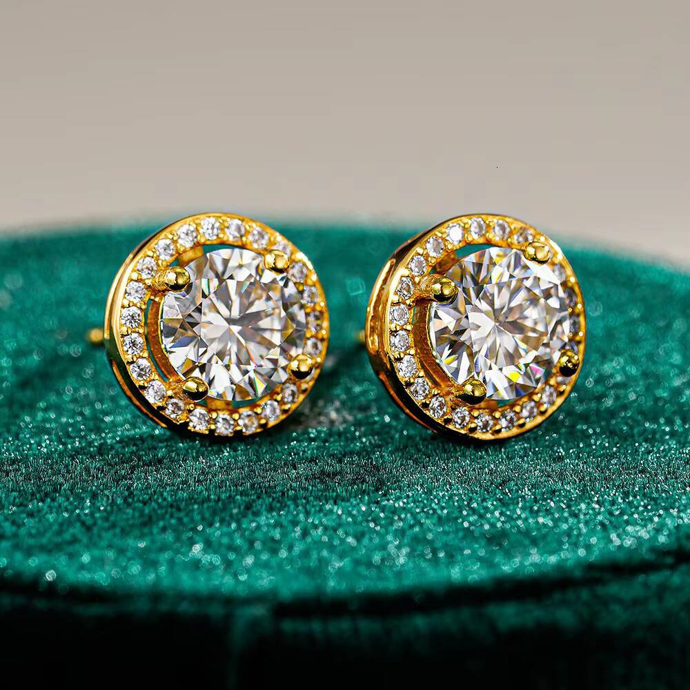 Fashion 05ct 1ct Moissanite Sparkling Diamond Stud Earring Round Halo 925 Silver 18k Gold Earring for Queen Engagement