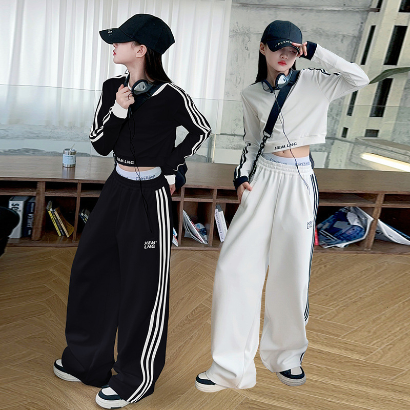 Girls Clothes Set Teen Tracksuit Spring Autumn Long Sleeve 2pcs Children Suits Girl Sportswear Sets 8 9 10 12 years 211025