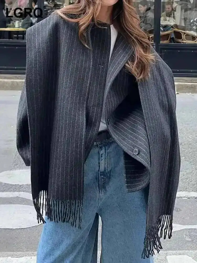 LGRQ winter fashion women thin clothes scarf striped single breasted woolen short jacket female top WQ1002802 251027