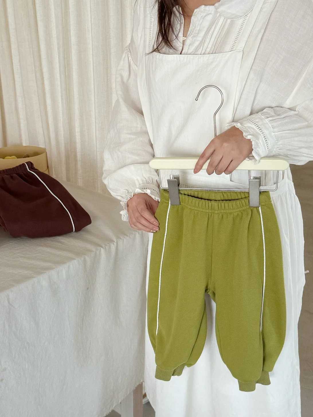 2025 Winter New Children Fleece Trousers Boys Girls Sweat Pants Plus Velvet Thick Baby Harem Pants Fashion Kids Warm PantsT251027