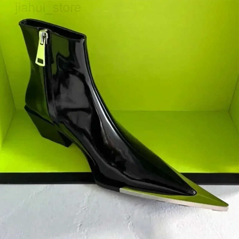 Luxury Designer Pointed Toe Chelsea Boots Women 2025 Fall Chunky Heel Metal Toe Decoration High Heels Side Zip Black Ankle Boots M251027