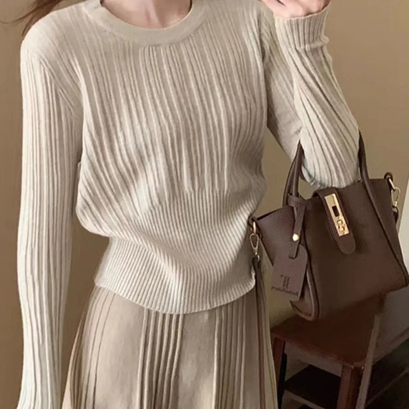 French Highend Gray Knitted Dress for Women Early Autumn Small Temperament Long Skirt Suit 251023