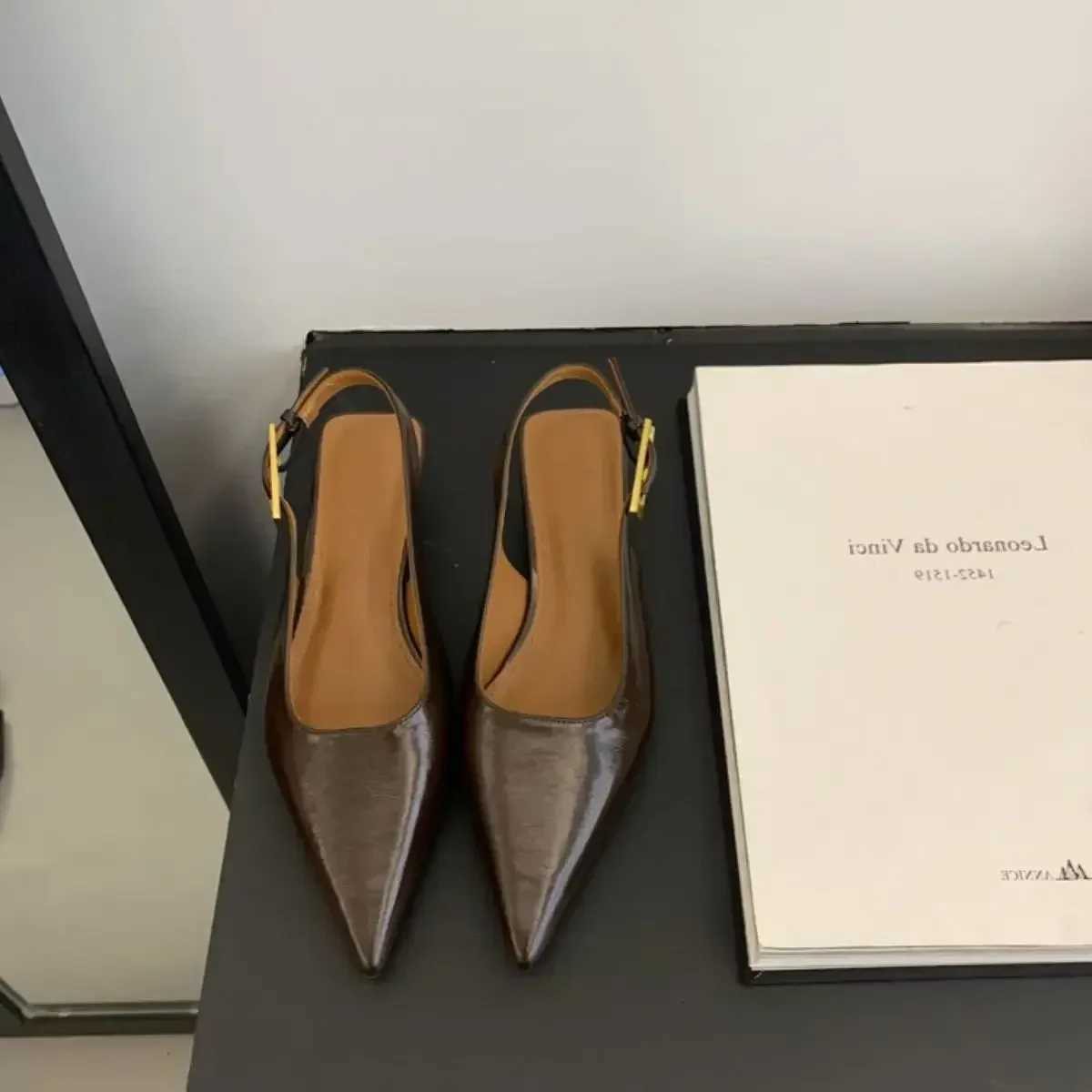 2025 Black Summer New Women Sandal Fi Pointed Toe Shallow Slip Ladies Elegant Slingback Shoes Thin Med Heel Dress MulesXJ251027