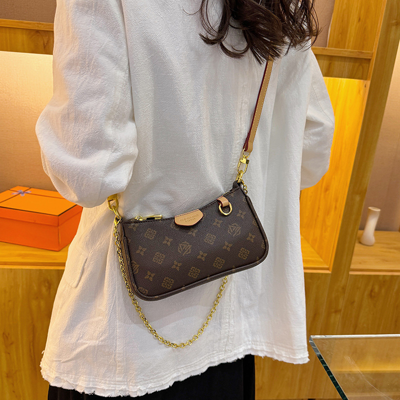 hot Free Shipping Fashion Bags Totes Bag High quality texture hand-held 2026 temperament fashionable retro contrasting single shoulder