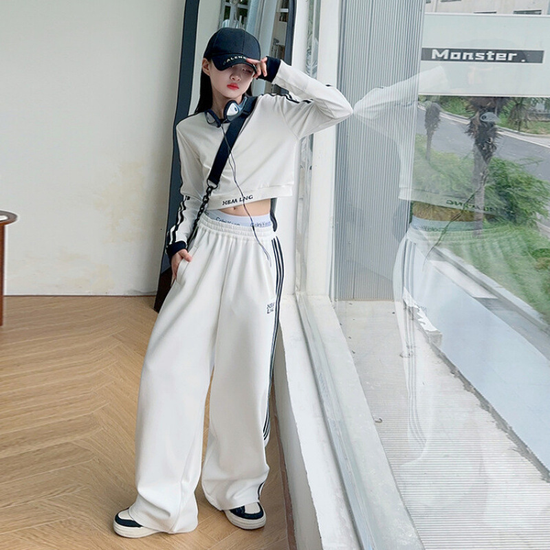 Girls Clothes Set Teen Tracksuit Spring Autumn Long Sleeve 2pcs Children Suits Girl Sportswear Sets 8 9 10 12 years 211025