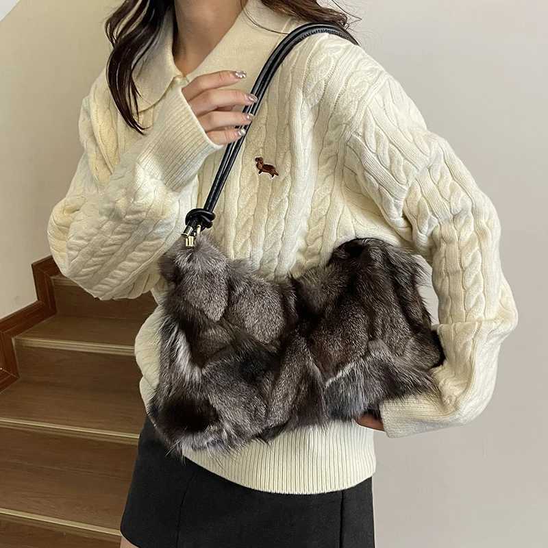 Winter Warm Fox Fur Shoulder Hobo Bags For Women Latest Luxury Designer Purses And Handbags Elegant Evening Bag For Dinner Party Y251027