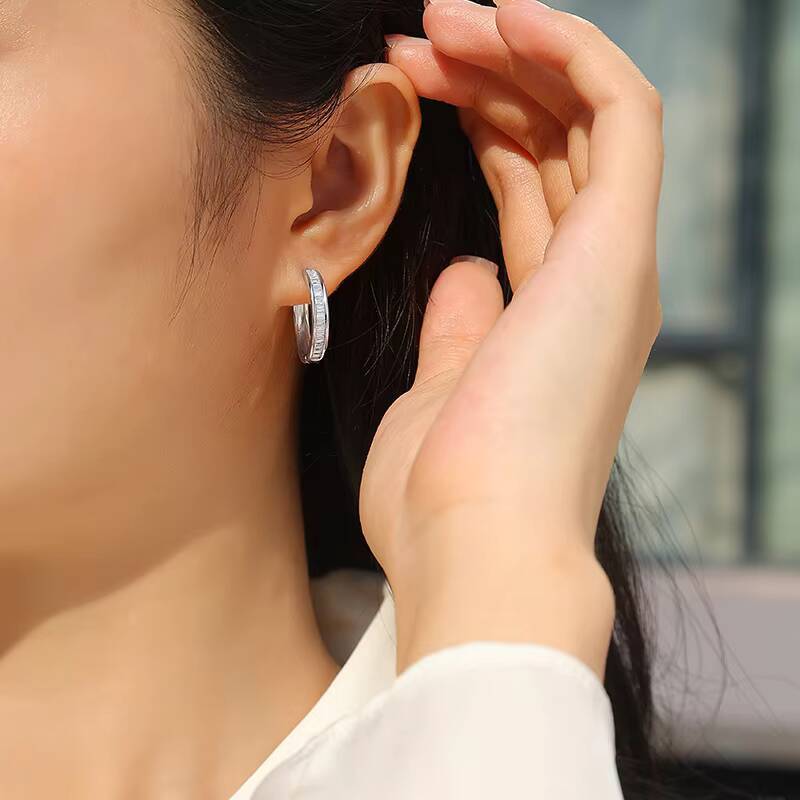 Classic Female Fashion Hypoallergenic S925 Sterling Silver Moissanite Earrings Emerald Cut Moissanite Hoop Earrings