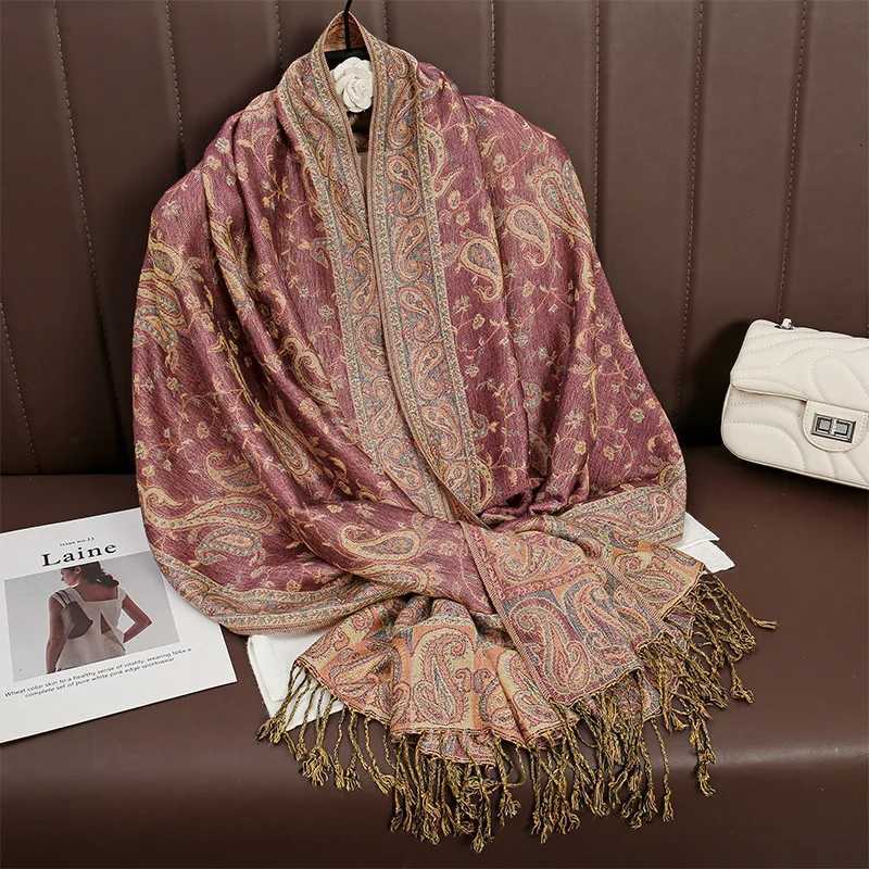 2024 Luxury Brand Winter Paisy Shawl Lady scarf Wrap Warm Autumn Scarves Design Print Fa Foard Cotton Stos ScarfW251027