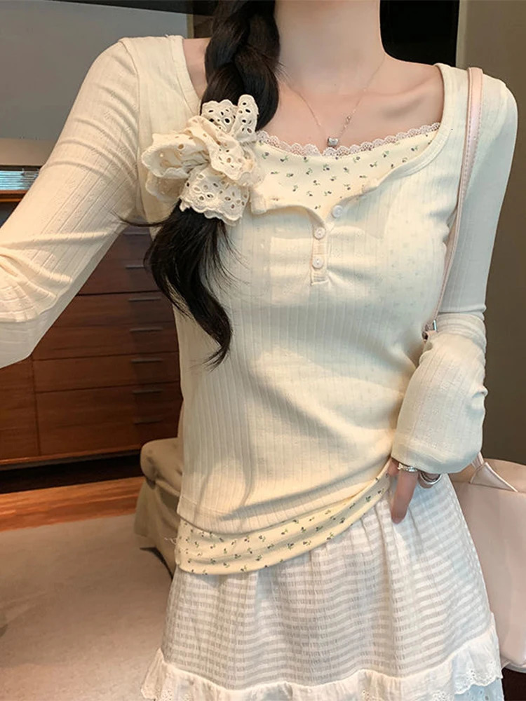 Floral Patchwork Long Sleeve Tshirt False Twopiece Lace Women Top 2025 Spring Slimming Tshirt Fashion Korean Style Clothing 251027