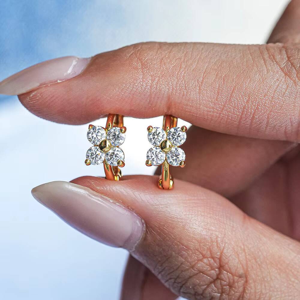 Trendy Moissanite Jewelry Design 18K Gold Plated 925 Sterling Silver Four Clover Leaf Moissanite Hoop Earrings for Women Girls