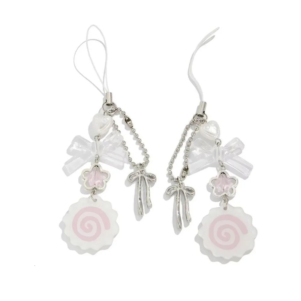 2PCS Y2K Bag Pendant Flower Bowknot Love Womens Backpack Keychain Cute Acrylic Pants Chain Accessories Mobile Phone Key Chain 251021