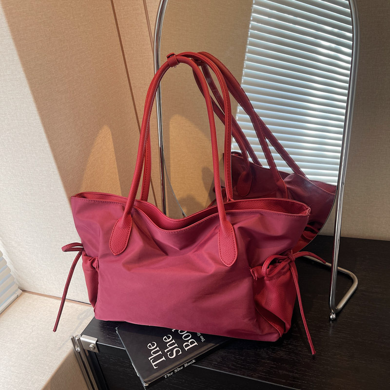 Free shipping designer bag Bags New Large Capacity Fitness Travel Bag Versatile Women Shoulder Bag Drawstring Lightweight Tote Bag