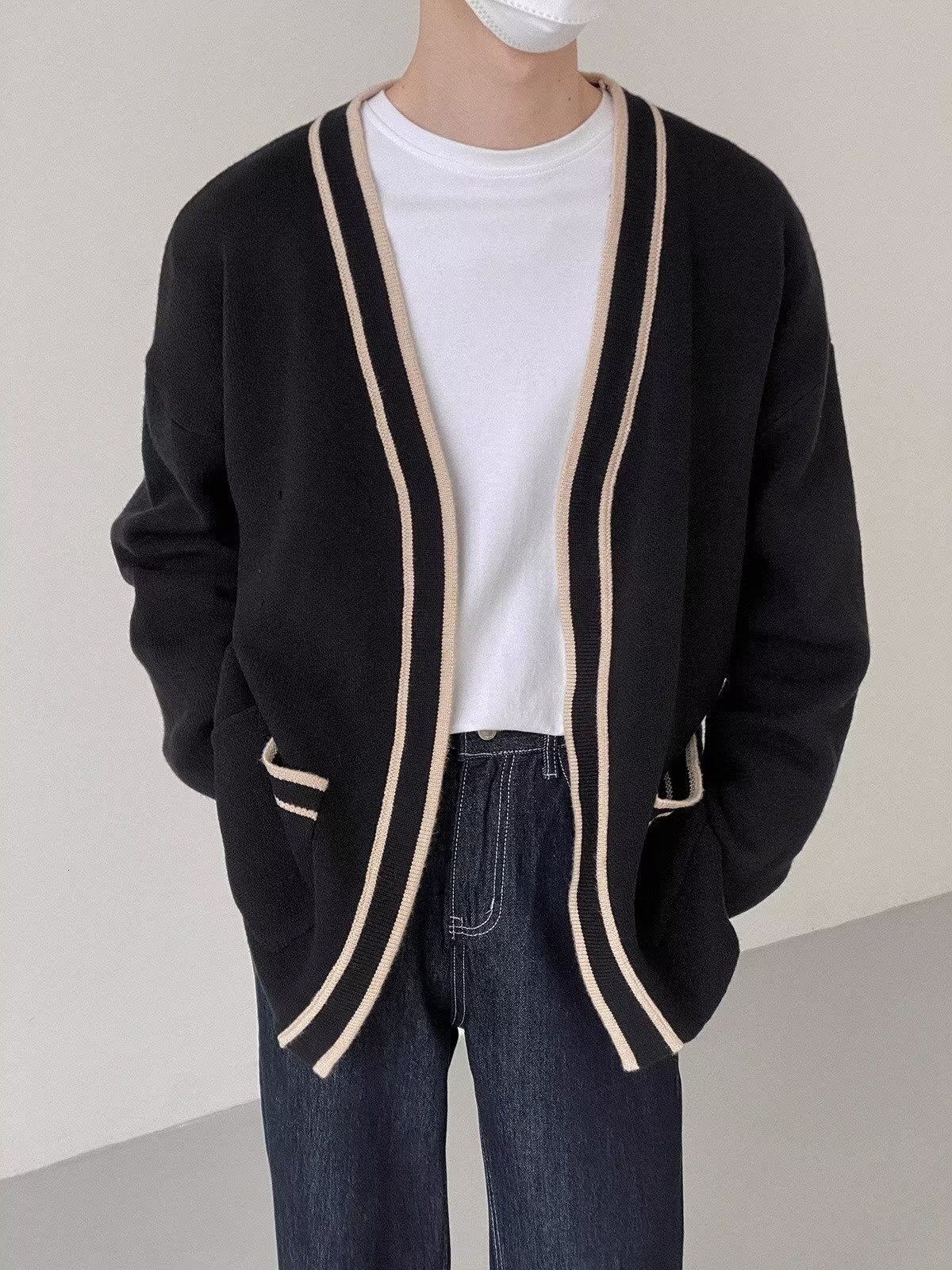 Men's Cardigan Sweater Spring Designer Sweater Autumn New V-neck Knitted Sweater Korean Style Loose Casual Trendy Sweater Jacket For Men