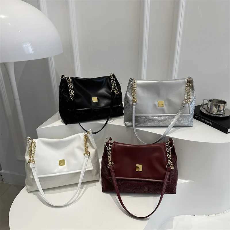 Shoder Bag Trendy Underarm Bag Harajuku Portable Small Square Bag Wens Bag 2025 Summer New Snake Pattern D251027