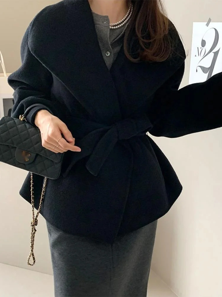 EWQ Big Turndown Collar Long Sleeve Doublefaced Cashmere Coat Laceup Chic Women Winter Woolen Coats Autumn 16O2400 251027