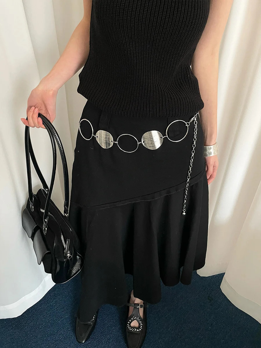 Fashionable Metal Circle Ring Splicing Waist Chain for Women Style Versatile Skirt and Dress Chain Accessory for 251024
