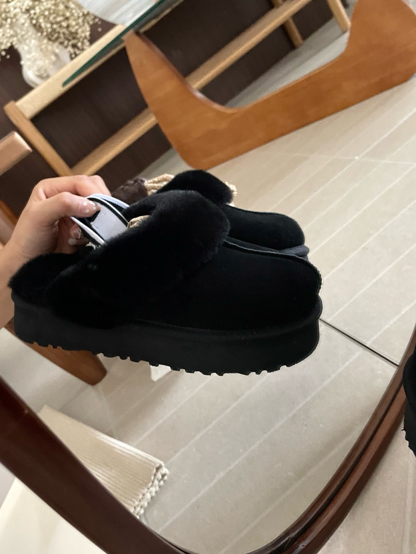 Free shipping Designer Multi-Color Plush-Lined Mules with Warm Design Daily Occasion Wear Fashion Stylish Versatile Trendy Slippers