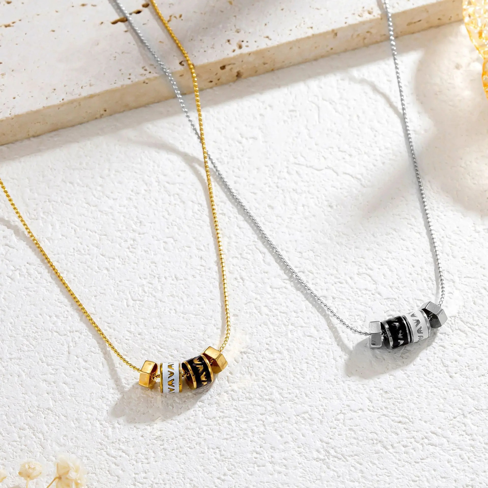 Stainless Steel Dropping Oil Lucky Beads Pendant Necklace For Women Gold Color Trendy Clavicle Chain Jewelry Wedding Gifts 251020