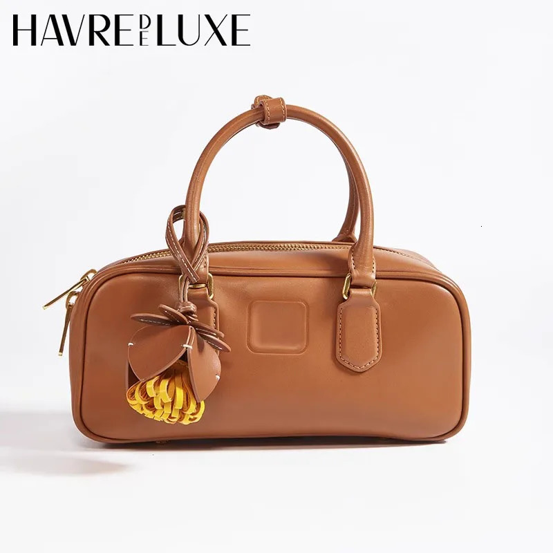 Flower Shaped Pendant Rope Metal Accessories Bag Pendant Keychain for woman Hand Rope Gift Home Decoration 251027