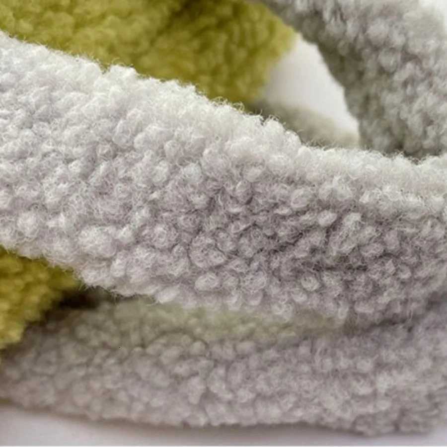 Winter new arrival fashionable colorblocking plush comfortable shoulder chain bag niche girlystyle lambswool cylindrical bags Y251027