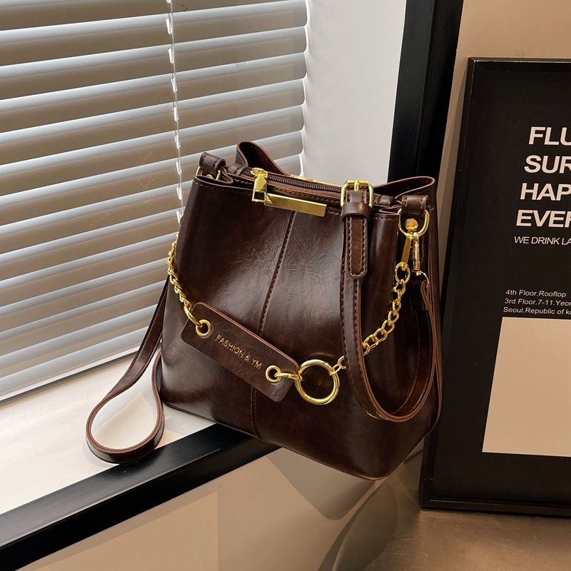 Free shipping designer bag Large Capacity Bag Women Chain Shoulder Bag fashion casual Handheld Bucket Bag Portable Bucket Type