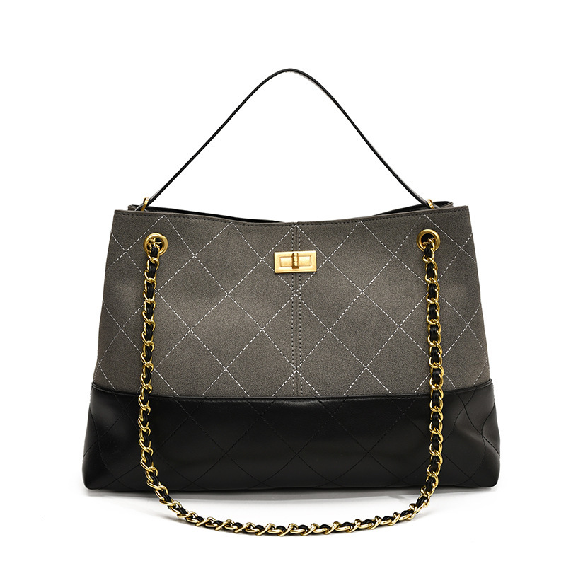 Free shipping designer bag High Quality Chain Tote Bag Women Spring Summer New Shoulder Bag Commuter Large Capacity Color Matching Bag