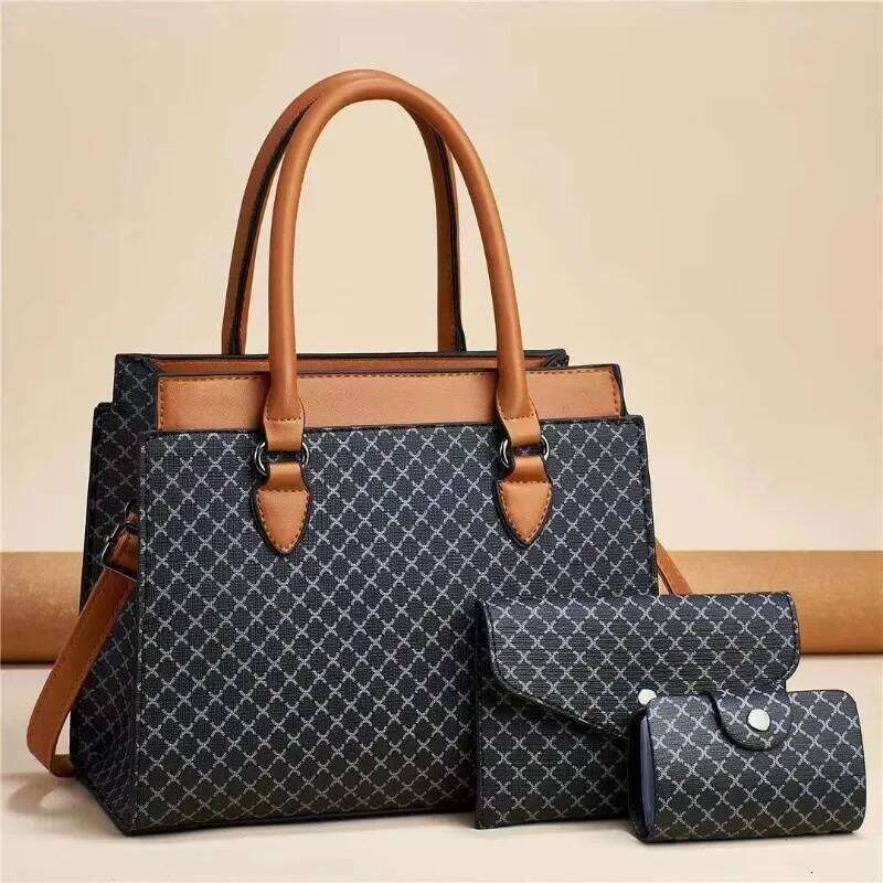 Fashionable New Women's Handbag with Large Capacity Color Blocking Shoulder Classic Retro Crossbody Commuting Tote Bag