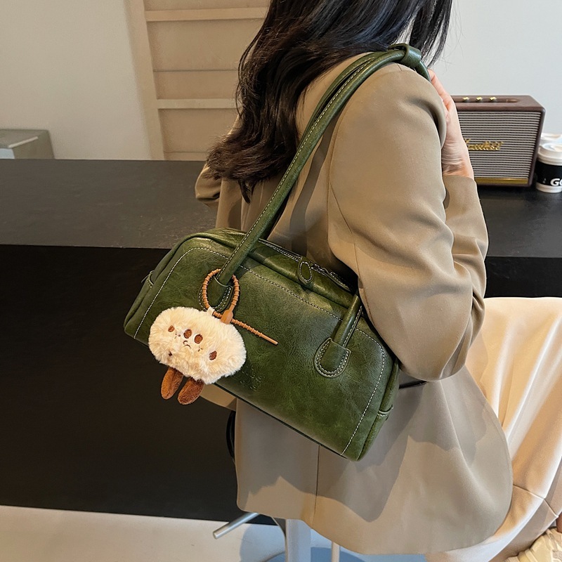 Free shipping designer bag Autumn and Winter New Fashion Pillow Bag Large Capacity Underarm Bag Textured Commuter Bag Women Bag