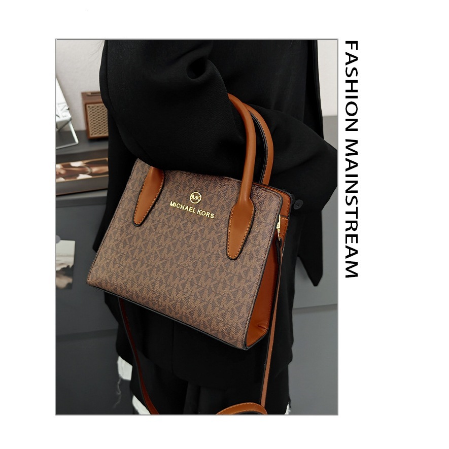 Free shipping designer bag New High-End Fashion Internet Hot-Selling Small Square Bag Letter Shoulder Bag Crossbody Business Handbag Women Bag