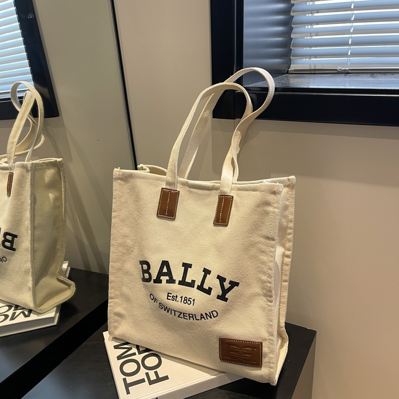 Free shipping designer bag Canvas Bag for Women New Trendy Large Capacity Tote Bag Simple Versatile Commuting Handbag Shoulder Bag