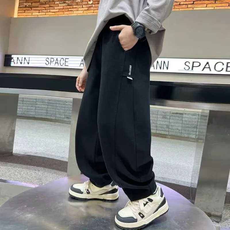 2025 New Boys Girls Sporty Sweatpants Tween Curved Cargo Casual Loose Comfortable Long Pants Straight Leg for KidsT251027