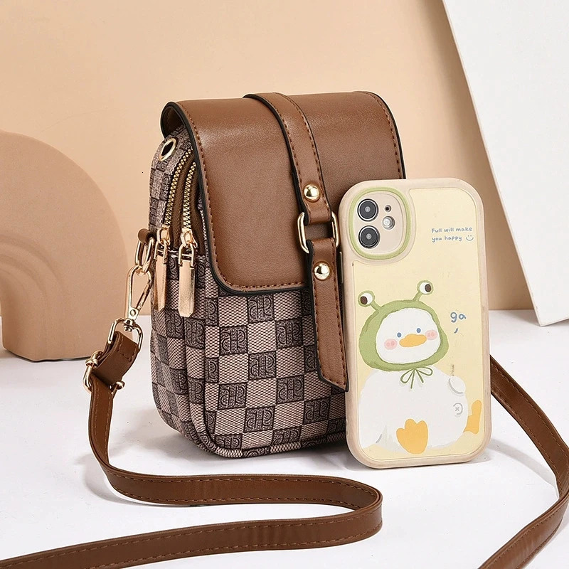 Retro Multi Layer Phone Small Bag Fashion Lightweight Single Shoulder Crossbody Bag for Women Purse Travel Everyday Use 251027