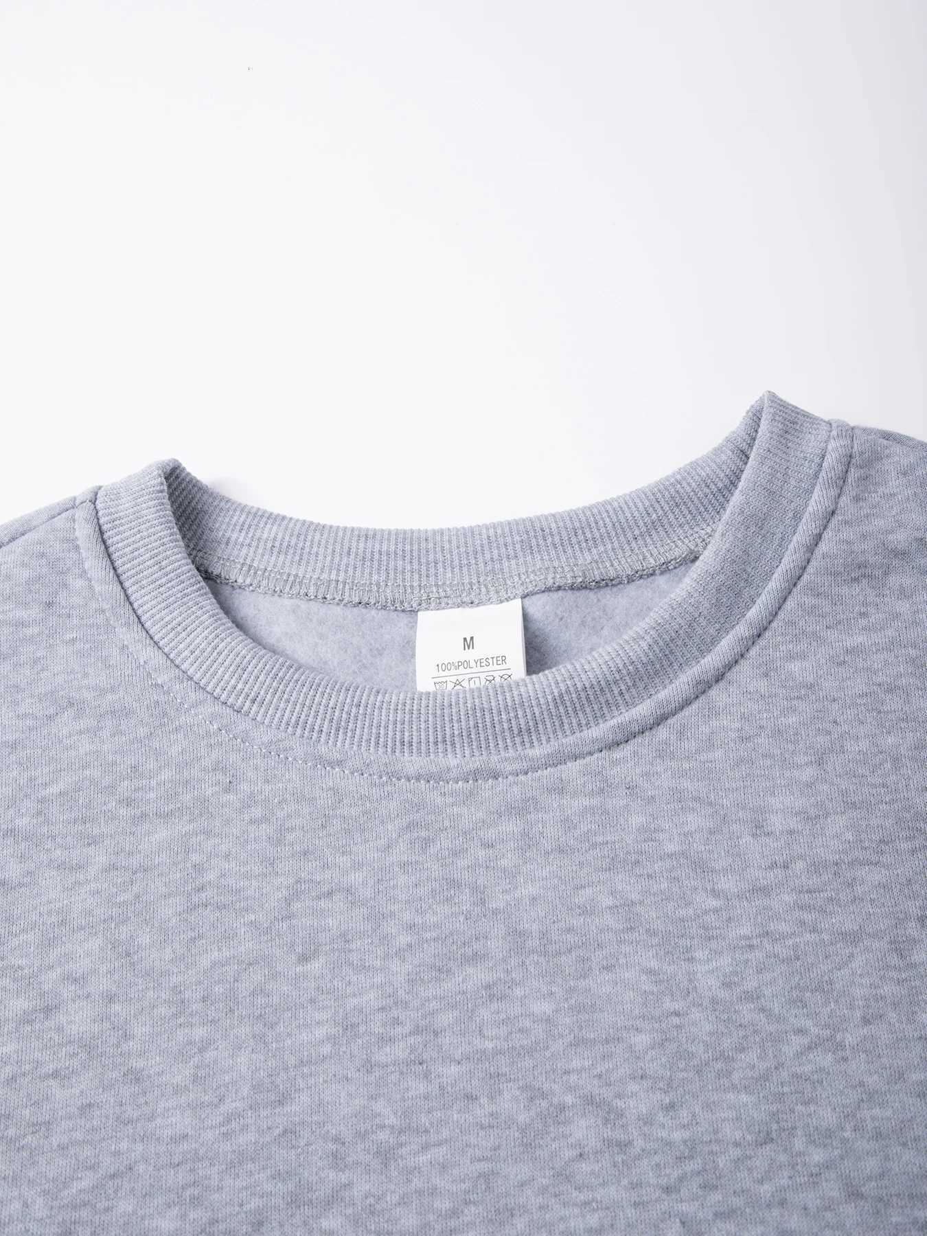 Mens Crew Neck Sweatshirts Solid Color Sweatwear Spring Outdoor Casual Daily Long Sleeve Pullover Hoodie Man Sportswear y2k top W251027